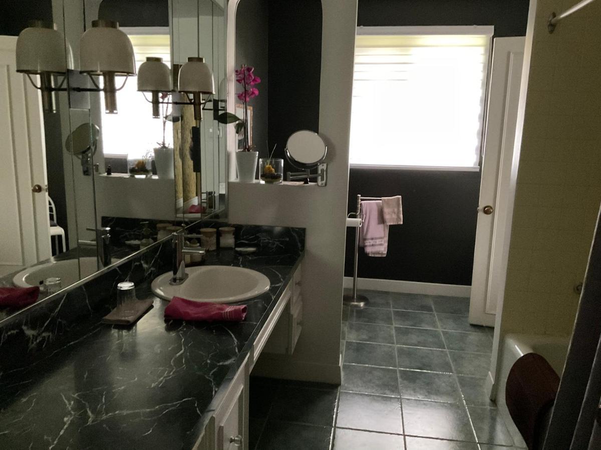 B&B Aux Deux Pignons Donnacona Екстериор снимка